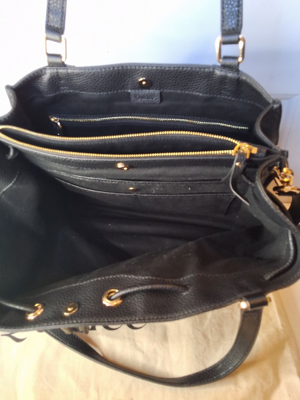Quince Black Leather Tote Bag with Detachable Strap - Picture 6 of 8